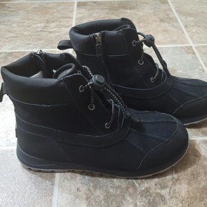 Ugg Short Winter Boots